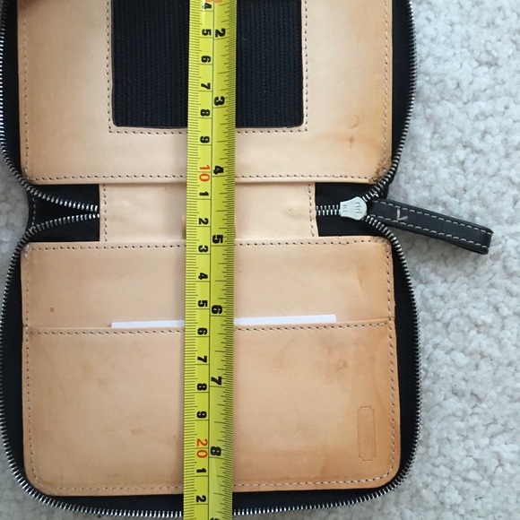 Coach Authentic Wallet - Picture 5 of 7